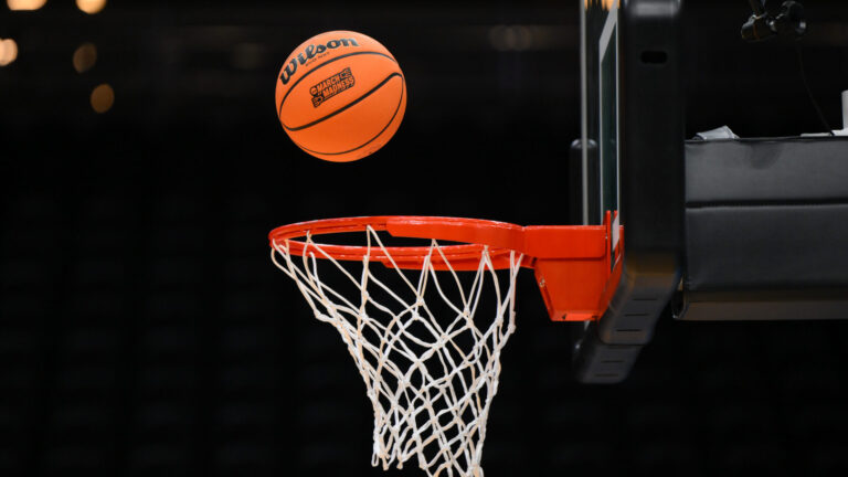 127) G Jaylen Curry, UMass