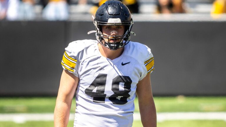 27. Max Llewellyn - Iowa Hawkeyes