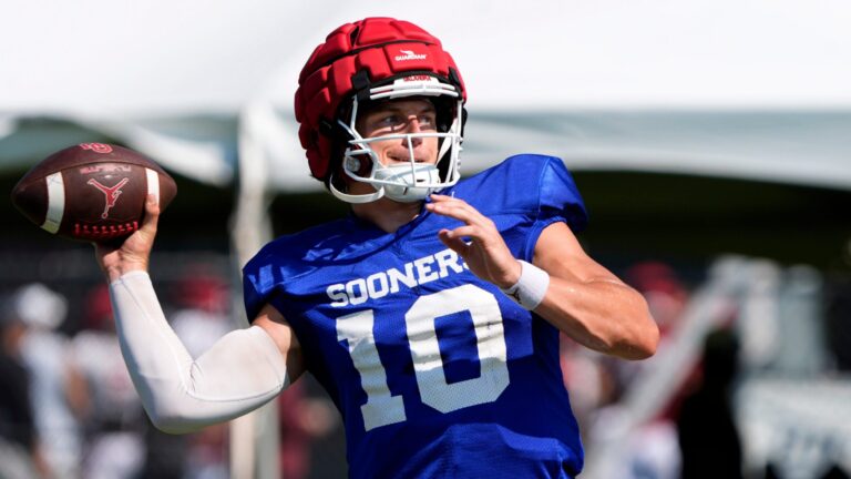 16) John Mateer, Oklahoma