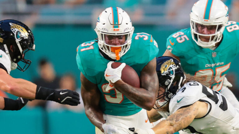 55) Ollie Gordon II, Miami Dolphins