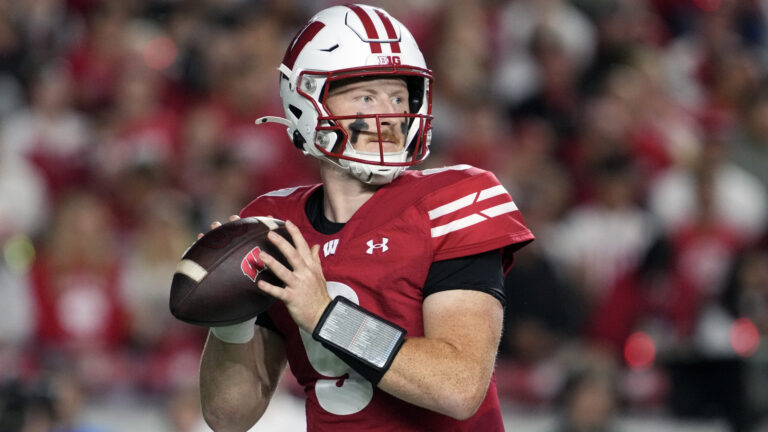 13) Wisconsin Badgers