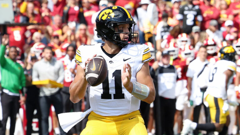7) Iowa Hawkeyes