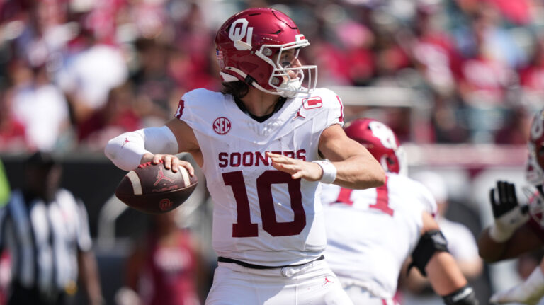 9) John Mateer, Oklahoma