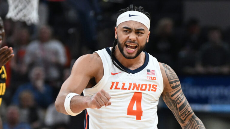 17) Illinios Fighting Illini