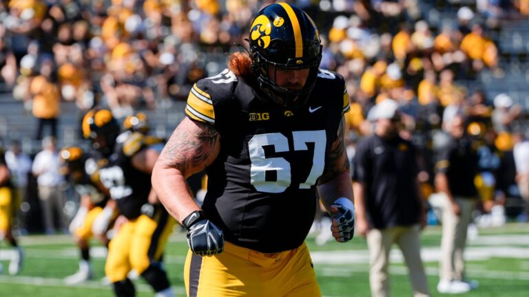 7) OT Gennings Dunker, Iowa