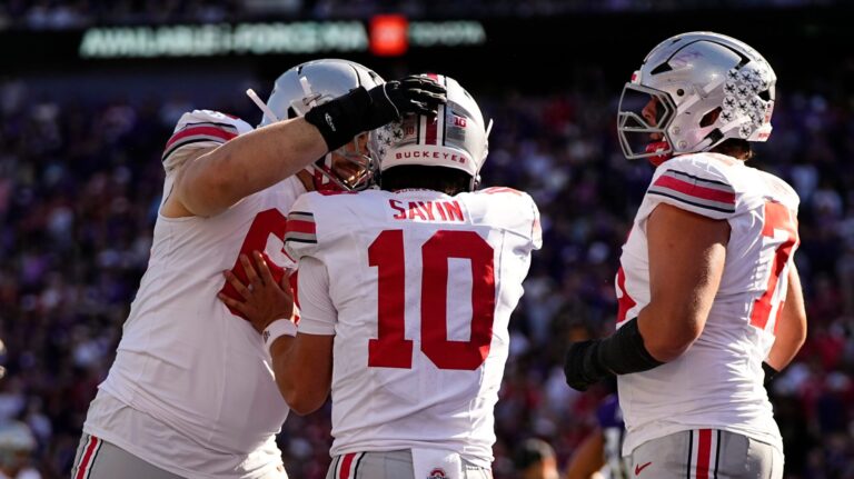 2) Ohio State Buckeyes | Trend: -1
