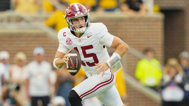 4) Alabama Crimson Tide