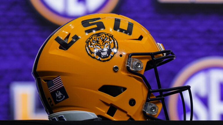 11) LSU Tigers