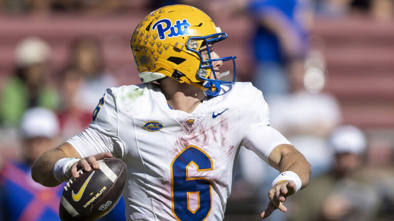 11) Pittsburgh Panthers | Trend: +2