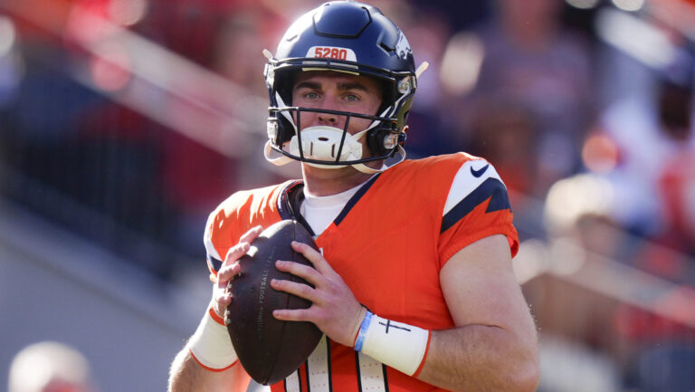 3) Denver Broncos (14-3)