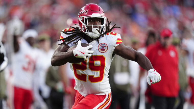 10) Kansas City Chiefs (6-6)