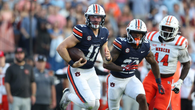 15) Jackson Arnold, Auburn Tigers