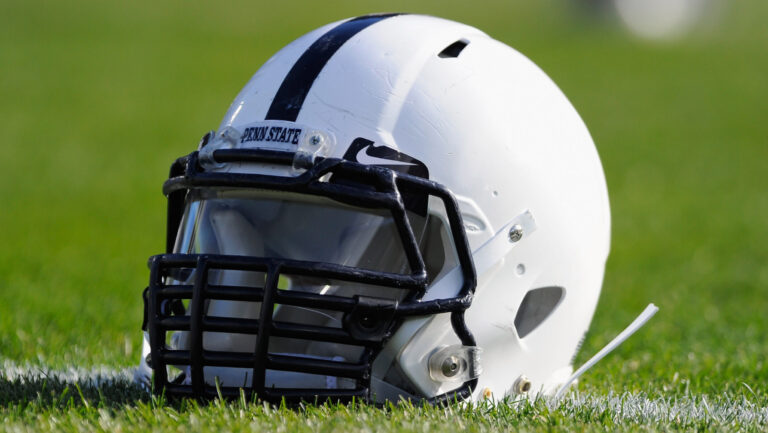 40) Penn State Nittany Lions