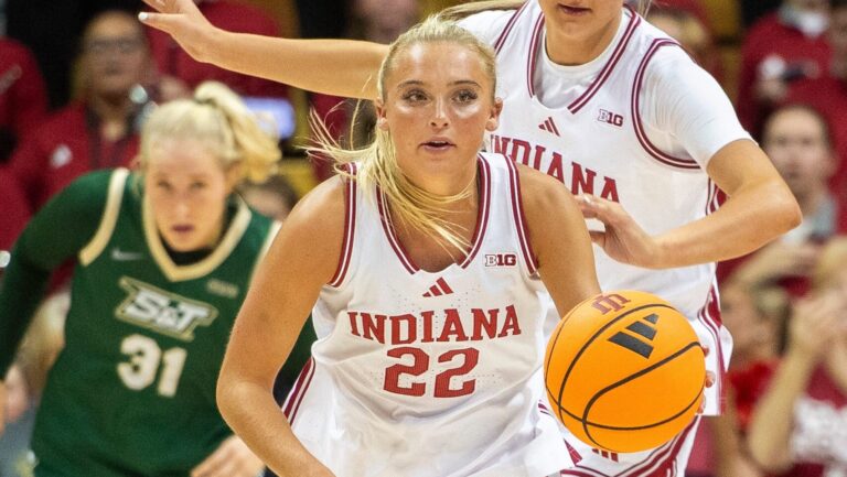 41. Chloe Spreen (Basketball)