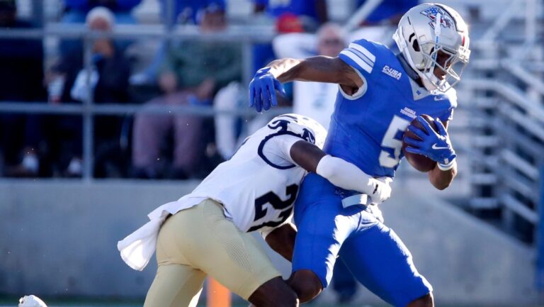 107) CB Mister Clark, FIU