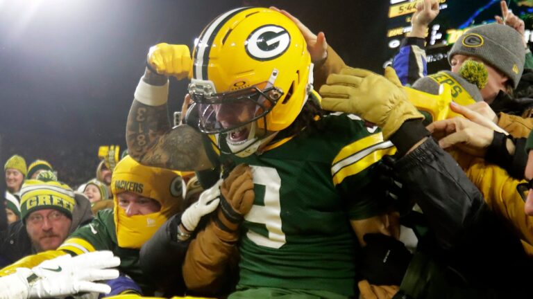 9) Green Bay Packers (9-7-1)