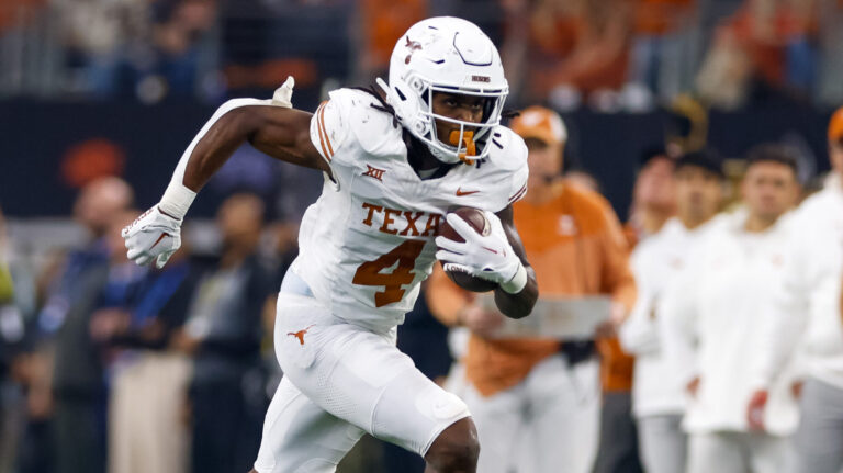 11) Committed: RB CJ Baxter Jr., Texas -> Kentucky