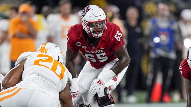 4) OT Jacarrius Peak, NC State