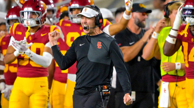 15) USC Trojans (101 Points)