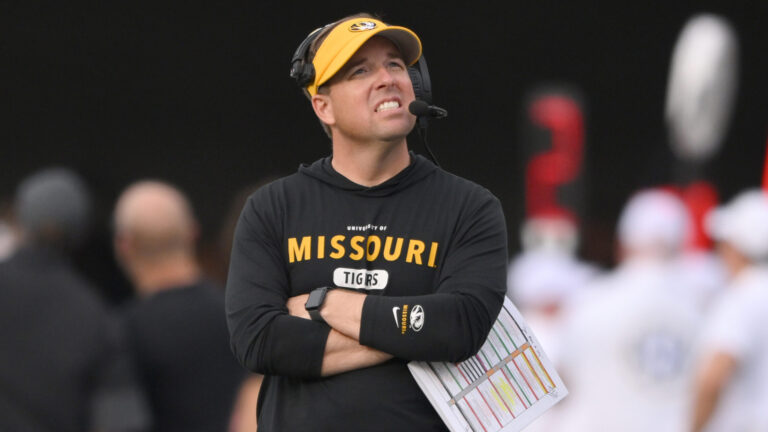 23) Missouri Tigers (33 points)
