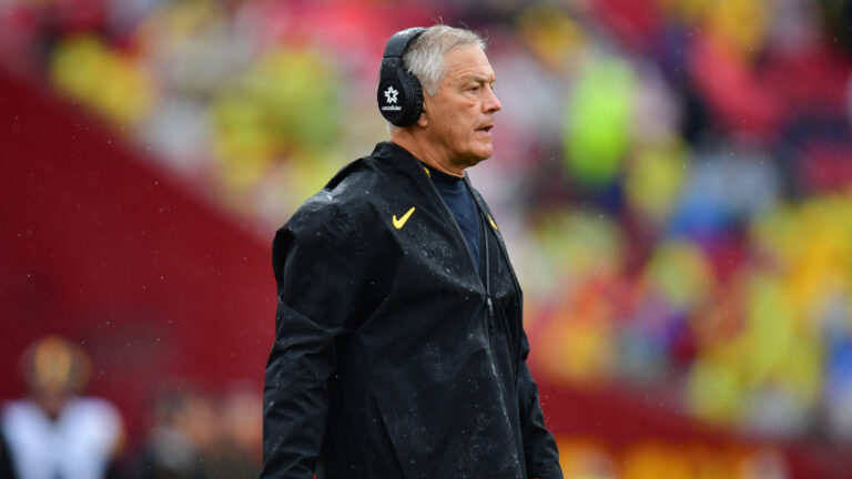 22) Iowa Hawkeyes (42 points)
