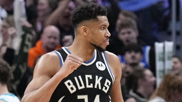 20. Milwaukee Bucks (17-22)