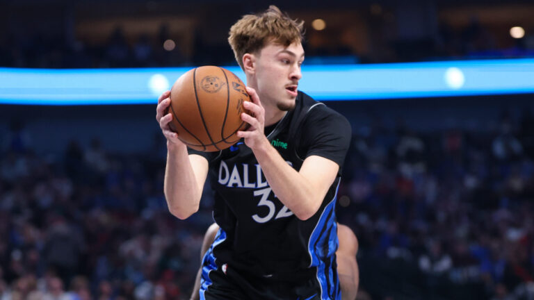 24. Dallas Mavericks (14-25)