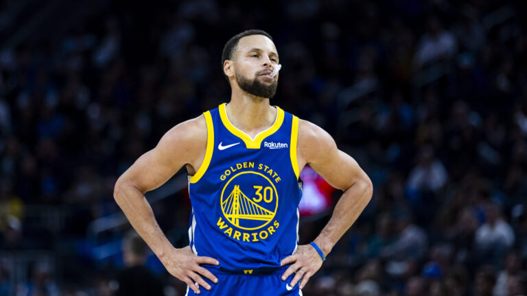 16. Golden State Warriors (21-19)
