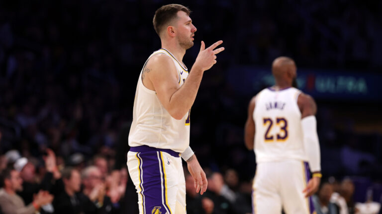 18. Los Angeles Lakers (23-13)