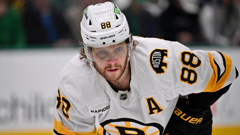 11. David Pastrnak, RW, Boston Bruins