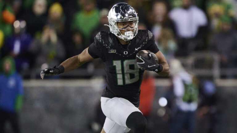 T1) Kenyon Sadiq, Oregon (TE1)