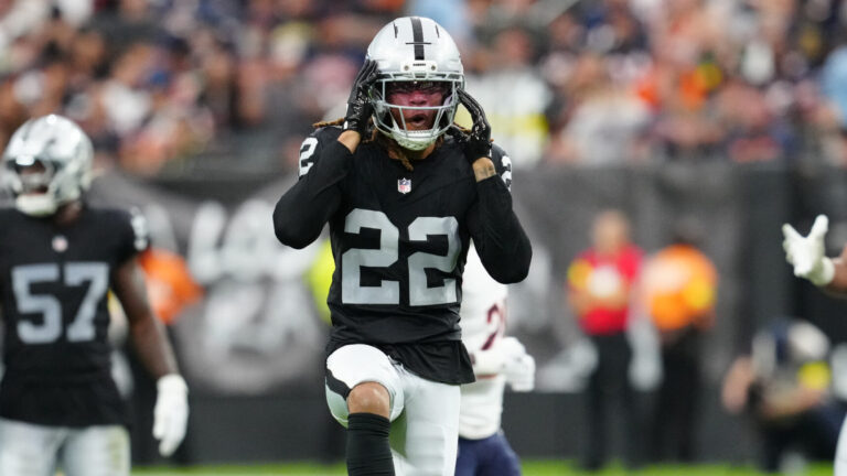 New York Giants: CB Eric Stokes (Las Vegas Raiders)
