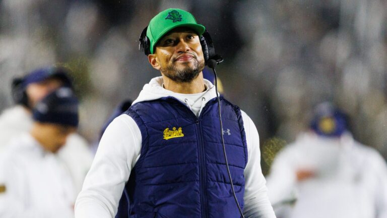 9) Notre Dame Fighting Irish