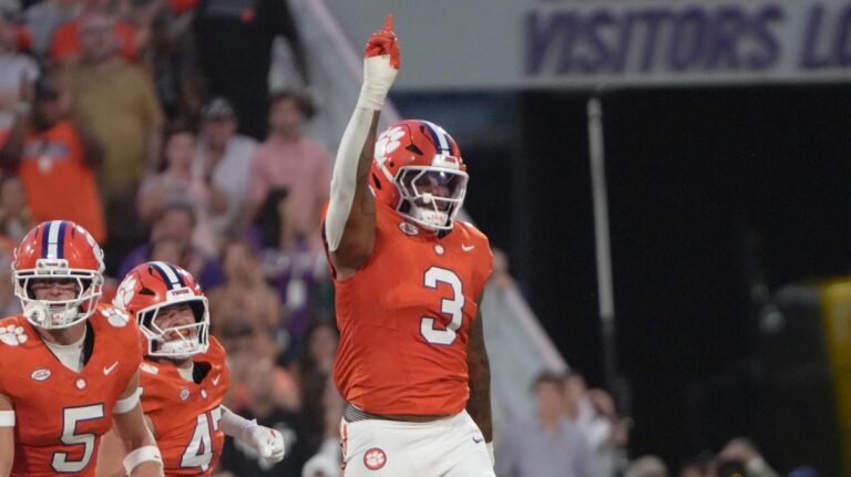 17) Detroit Lions: EDGE T.J. Parker, Clemson