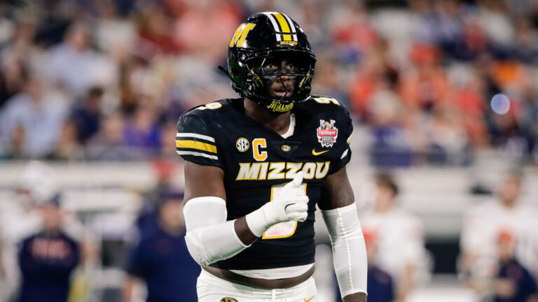 17) Detroit Lions: DE Zion Young, Missouri