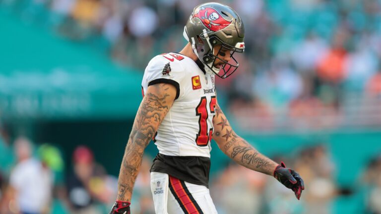 12. Mike Evans (WR)
