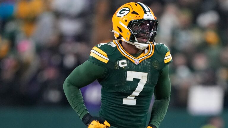 15. Quay Walker