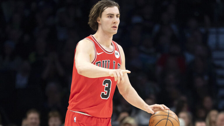 27. Chicago Bulls (24-31)