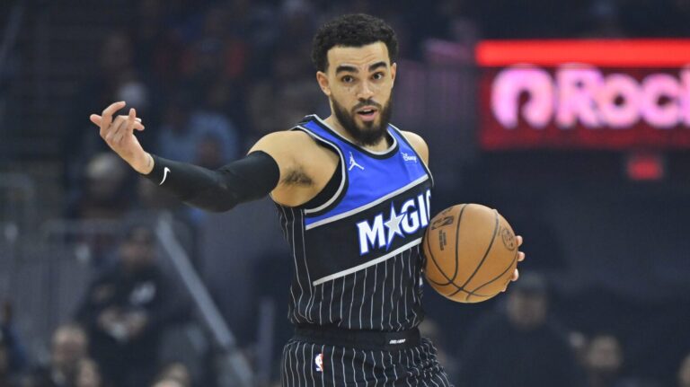 FEB 4: Hornets Acquire Tyus Jones