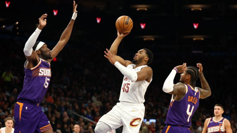 3. Cleveland Cavaliers (34-21)