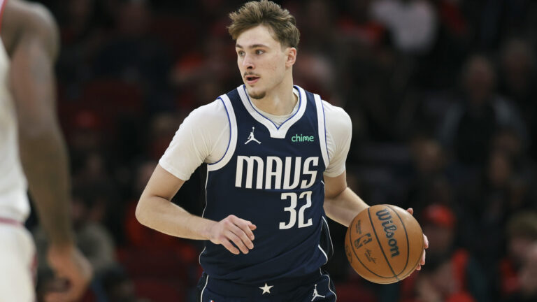 29. Dallas Mavericks (19-35)