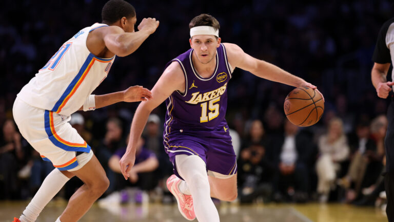 9. Los Angeles Lakers (33-21)