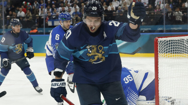 Quarterfinals (#4) Finland vs (#5) Switzerland