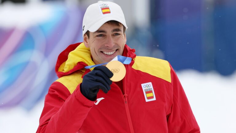 21) Spain: 2 Medals (1 Gold)