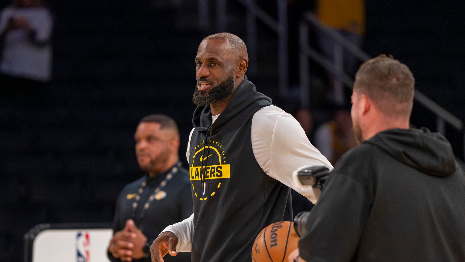 LeBron James Sharpens His Focus Before Tip-Off