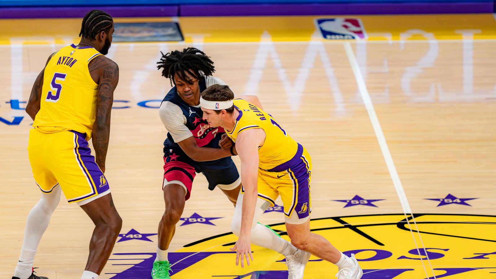 Austin Reaves Navigates the Perimeter Defense