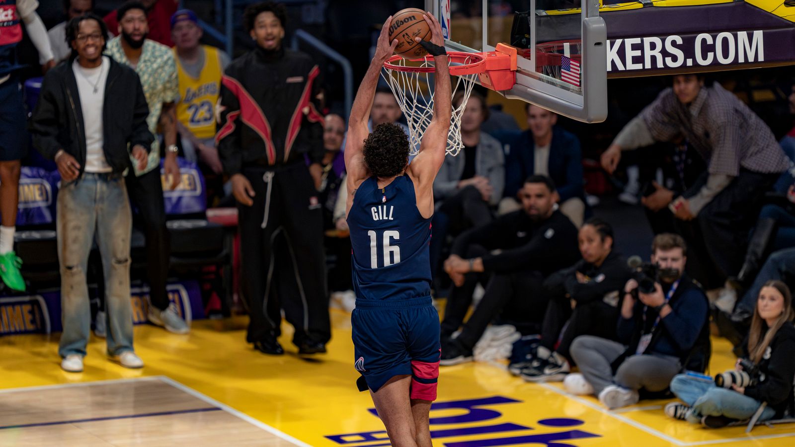 Anthony Gill Soars for a Wizards Transition Dunk