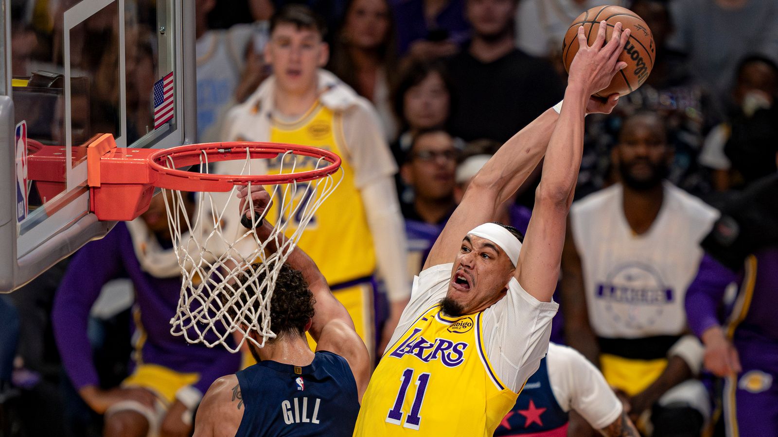 Jaxson Hayes Throws Down an Incredible Poster Dunk on Anthony Gill