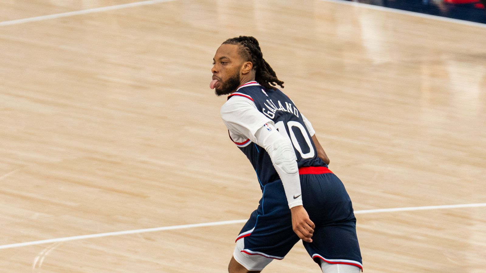 Garland taunts the bench during a dominant home win