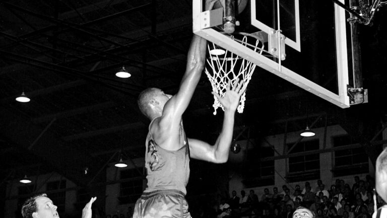 7. Wilt Chamberlain: Twice as Nice (73 Points)